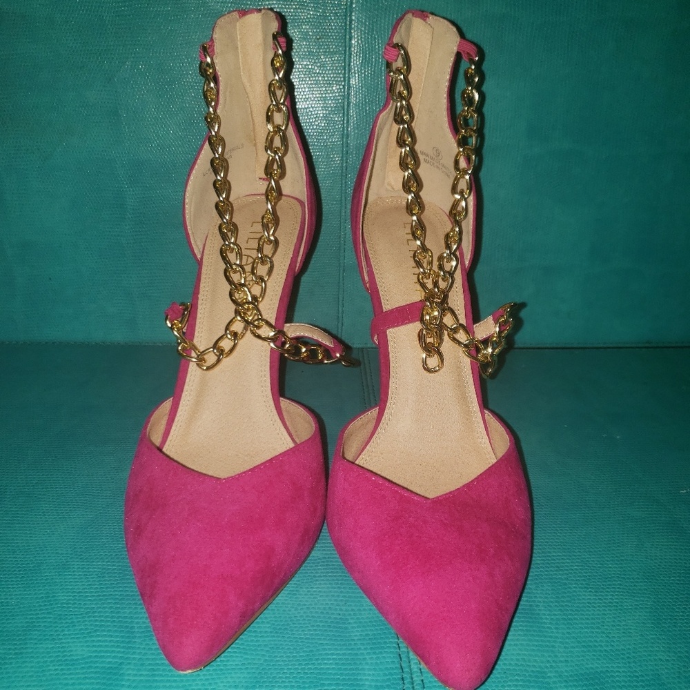 Pink Heels with Golden Chain - Size 9